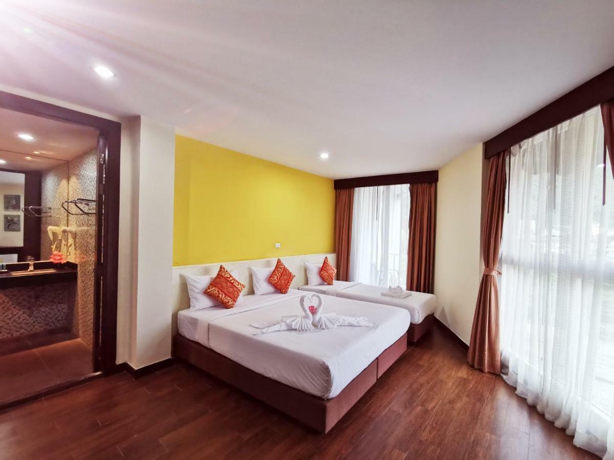 Paksaa Boutique Hotel Patong Exterior photo
