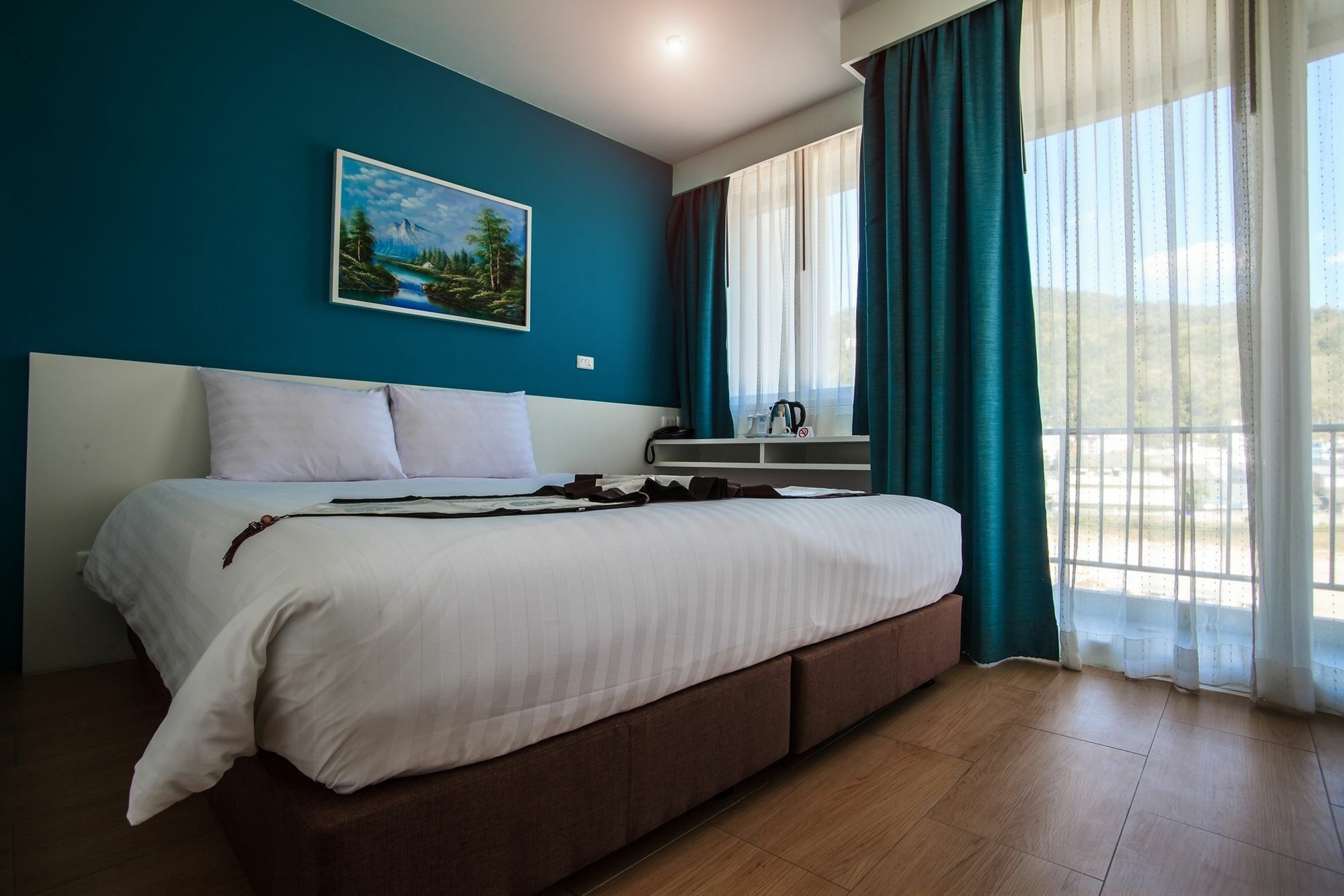 Paksaa Boutique Hotel Patong Exterior photo
