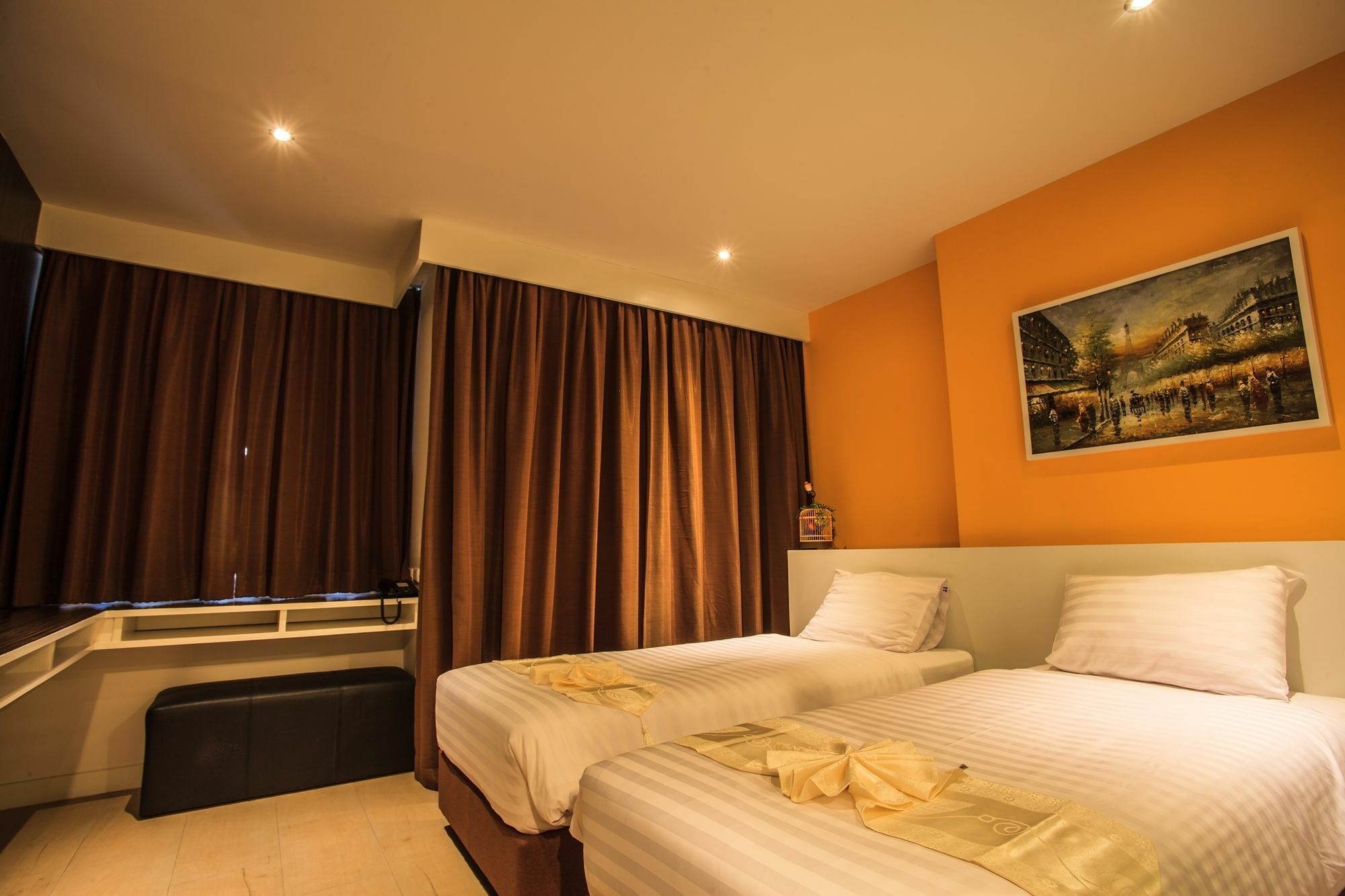 Paksaa Boutique Hotel Patong Exterior photo