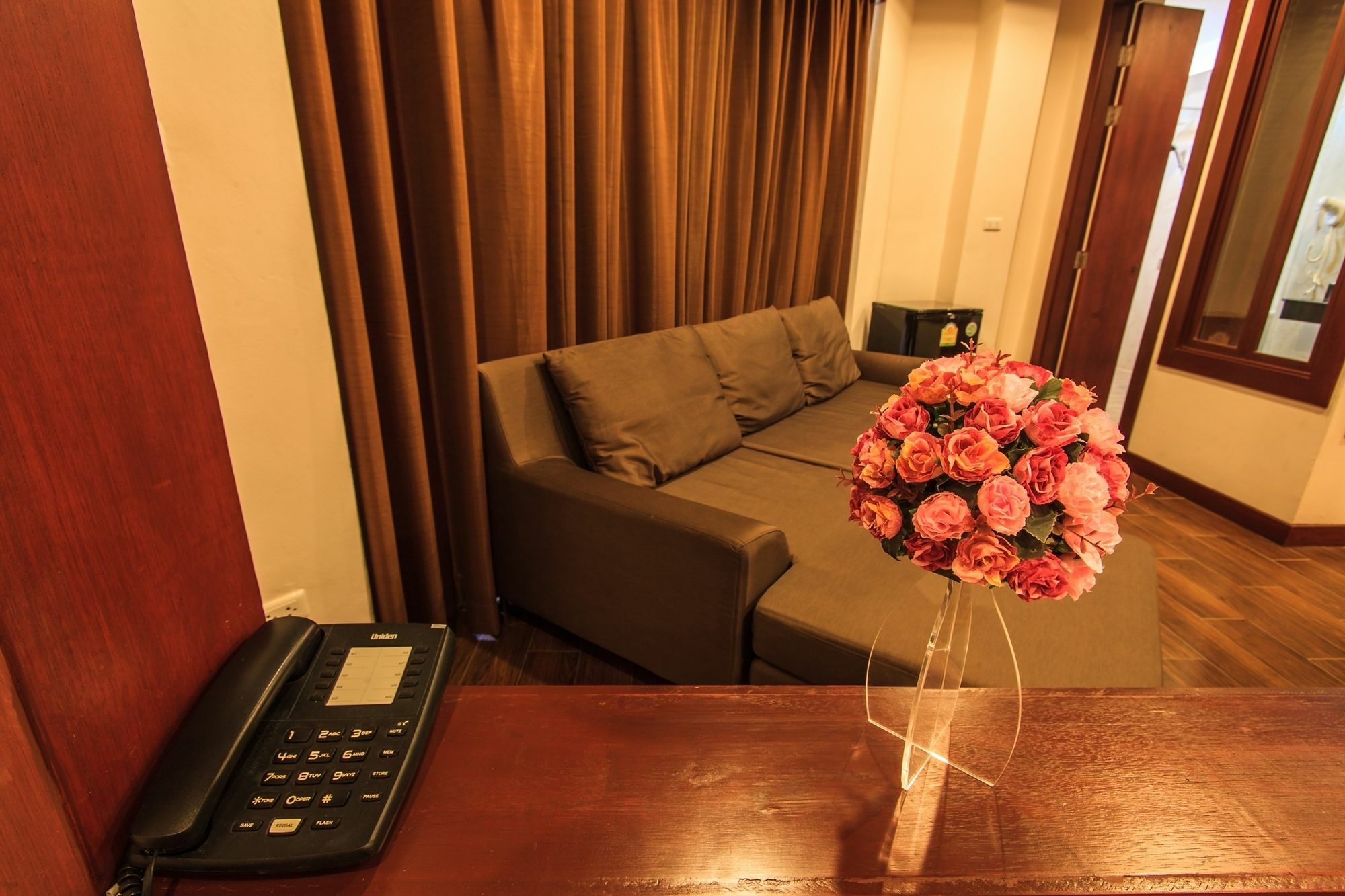 Paksaa Boutique Hotel Patong Exterior photo